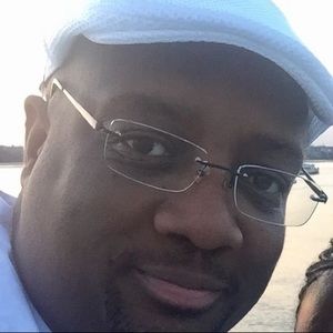 Meet your Posher, Larnell